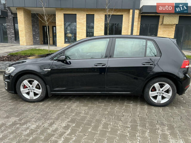 Черный Фольксваген e-Golf, объемом двигателя 0 л и пробегом 110 тыс. км за 12200 $, фото 10 на Automoto.ua