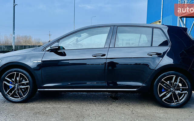 Черный Фольксваген e-Golf, объемом двигателя 0 л и пробегом 133 тыс. км за 16199 $, фото 8 на Automoto.ua