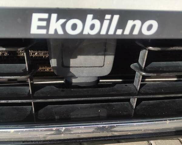 Черный Фольксваген e-Golf, объемом двигателя 0 л и пробегом 133 тыс. км за 14900 $, фото 22 на Automoto.ua