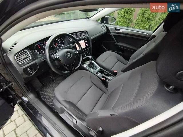 Черный Фольксваген e-Golf, объемом двигателя 0 л и пробегом 148 тыс. км за 12200 $, фото 15 на Automoto.ua