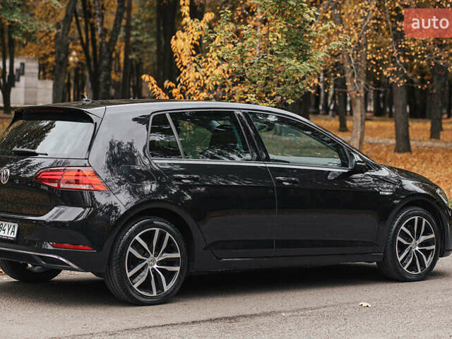 Чорний Фольксваген e-Golf, об'ємом двигуна 0 л та пробігом 110 тис. км за 12500 $, фото 12 на Automoto.ua