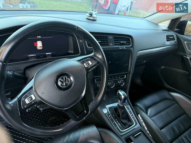 Черный Фольксваген e-Golf, объемом двигателя 0 л и пробегом 169 тыс. км за 13200 $, фото 13 на Automoto.ua