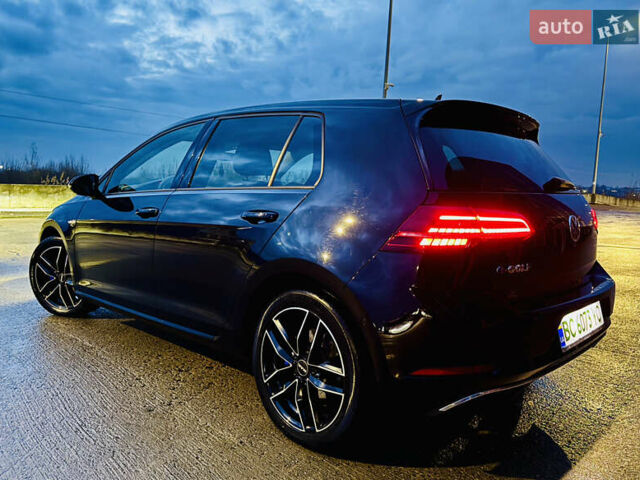 Черный Фольксваген e-Golf, объемом двигателя 0 л и пробегом 133 тыс. км за 16199 $, фото 48 на Automoto.ua