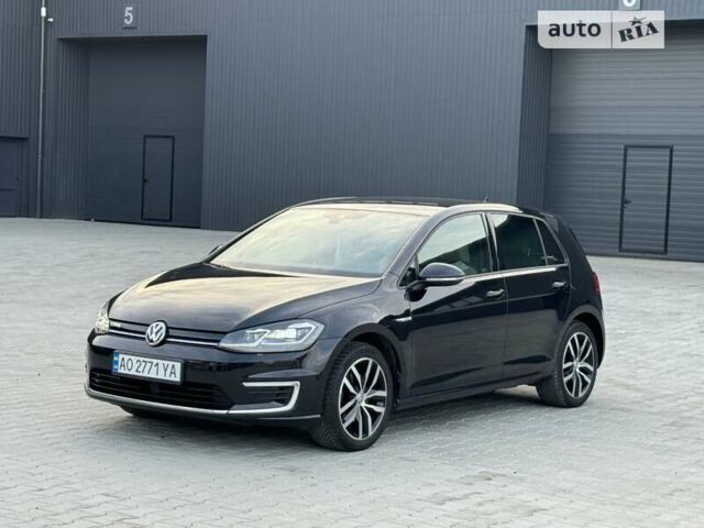 Черный Фольксваген e-Golf, объемом двигателя 0 л и пробегом 85 тыс. км за 15555 $, фото 18 на Automoto.ua