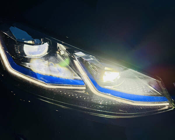 Черный Фольксваген e-Golf, объемом двигателя 0 л и пробегом 133 тыс. км за 16199 $, фото 44 на Automoto.ua