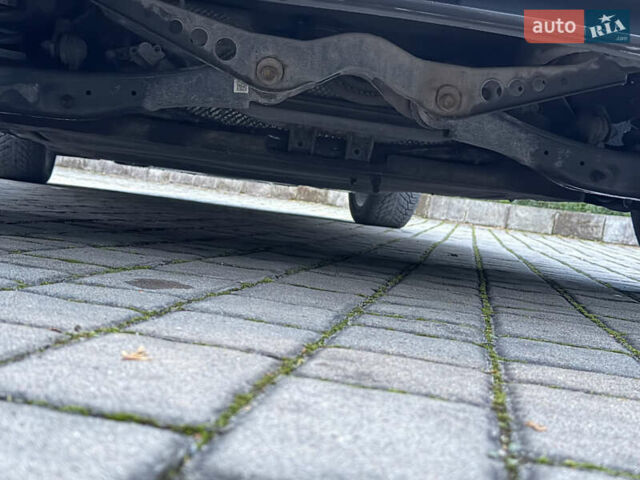 Черный Фольксваген e-Golf, объемом двигателя 0 л и пробегом 145 тыс. км за 14900 $, фото 104 на Automoto.ua