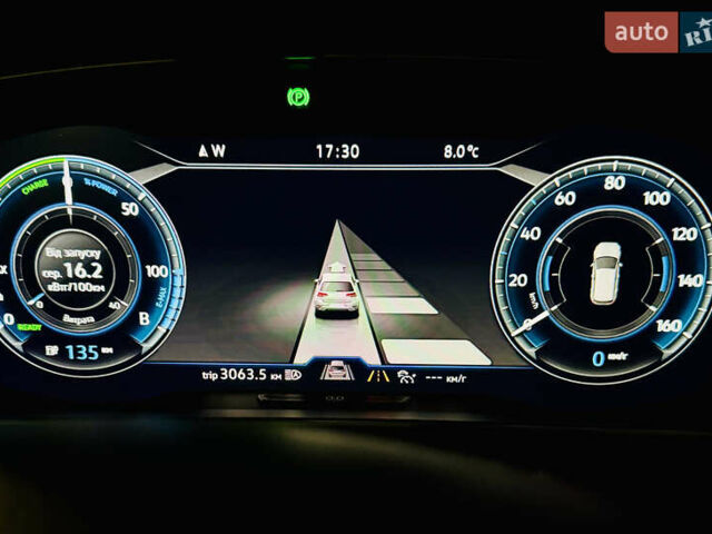 Черный Фольксваген e-Golf, объемом двигателя 0 л и пробегом 133 тыс. км за 16199 $, фото 57 на Automoto.ua