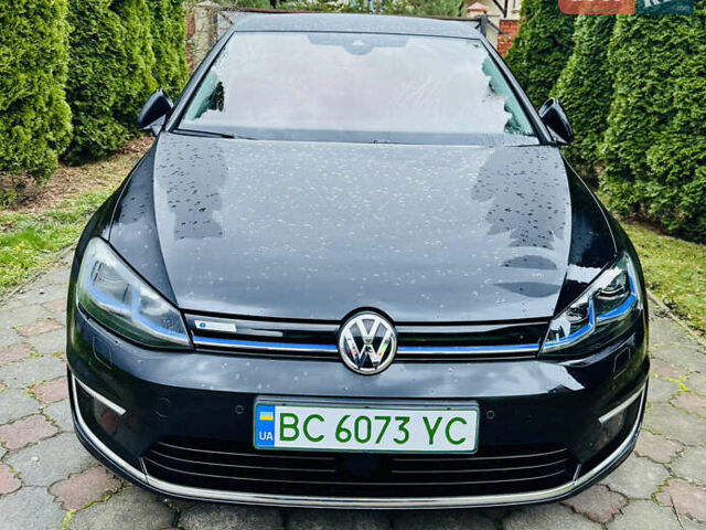Черный Фольксваген e-Golf, объемом двигателя 0 л и пробегом 133 тыс. км за 16199 $, фото 63 на Automoto.ua