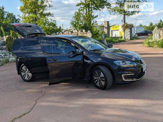 Черный Фольксваген e-Golf, объемом двигателя 0 л и пробегом 79 тыс. км за 15300 $, фото 80 на Automoto.ua