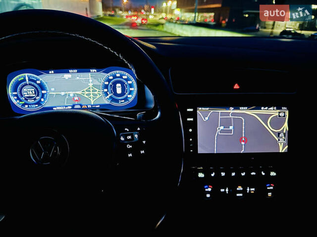 Черный Фольксваген e-Golf, объемом двигателя 0 л и пробегом 133 тыс. км за 16199 $, фото 52 на Automoto.ua