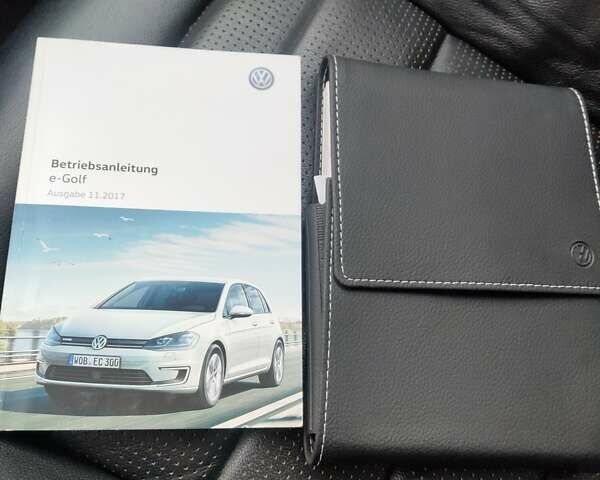 Черный Фольксваген e-Golf, объемом двигателя 0 л и пробегом 133 тыс. км за 14900 $, фото 46 на Automoto.ua