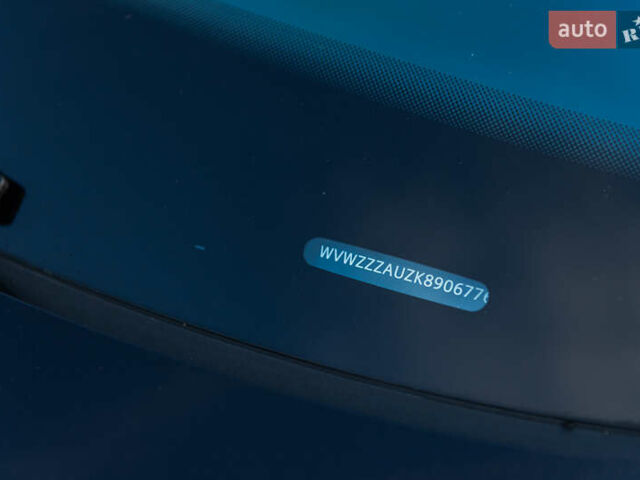 Черный Фольксваген e-Golf, объемом двигателя 0 л и пробегом 93 тыс. км за 15500 $, фото 38 на Automoto.ua