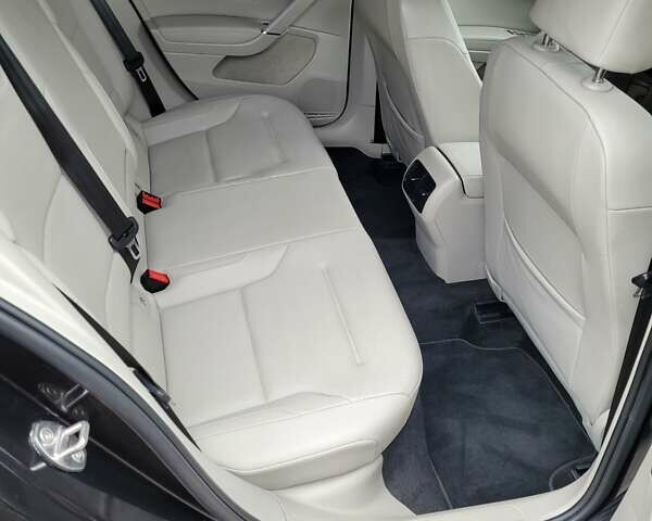 Черный Фольксваген e-Golf, объемом двигателя 0 л и пробегом 25 тыс. км за 16300 $, фото 28 на Automoto.ua