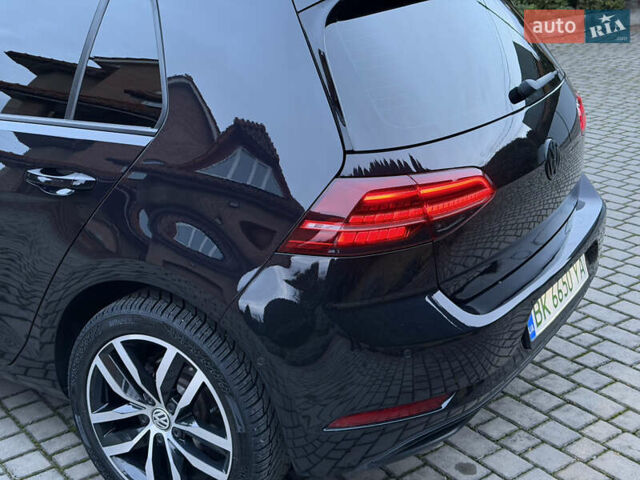 Черный Фольксваген e-Golf, объемом двигателя 0 л и пробегом 145 тыс. км за 14900 $, фото 31 на Automoto.ua