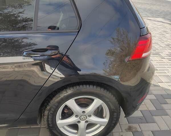 Черный Фольксваген e-Golf, объемом двигателя 0 л и пробегом 133 тыс. км за 14900 $, фото 70 на Automoto.ua