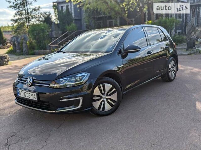 Черный Фольксваген e-Golf, объемом двигателя 0 л и пробегом 79 тыс. км за 15300 $, фото 5 на Automoto.ua