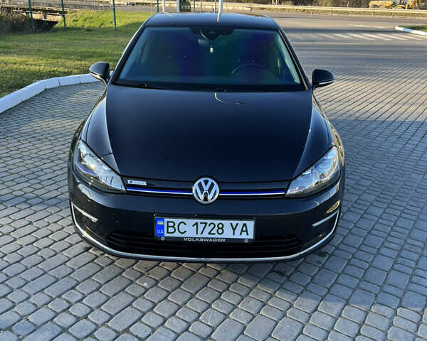 Черный Фольксваген e-Golf, объемом двигателя 0 л и пробегом 103 тыс. км за 14300 $, фото 2 на Automoto.ua