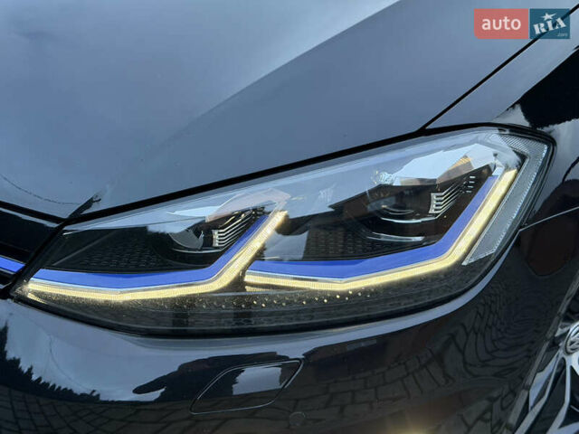Черный Фольксваген e-Golf, объемом двигателя 0 л и пробегом 145 тыс. км за 14900 $, фото 84 на Automoto.ua