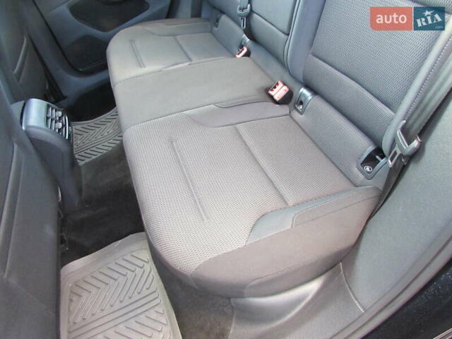 Черный Фольксваген e-Golf, объемом двигателя 0 л и пробегом 166 тыс. км за 11000 $, фото 12 на Automoto.ua