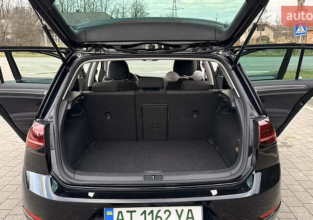Чорний Фольксваген e-Golf, об'ємом двигуна 0 л та пробігом 105 тис. км за 12999 $, фото 55 на Automoto.ua