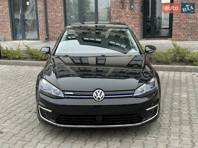 Черный Фольксваген e-Golf, объемом двигателя 0 л и пробегом 110 тыс. км за 14400 $, фото 1 на Automoto.ua