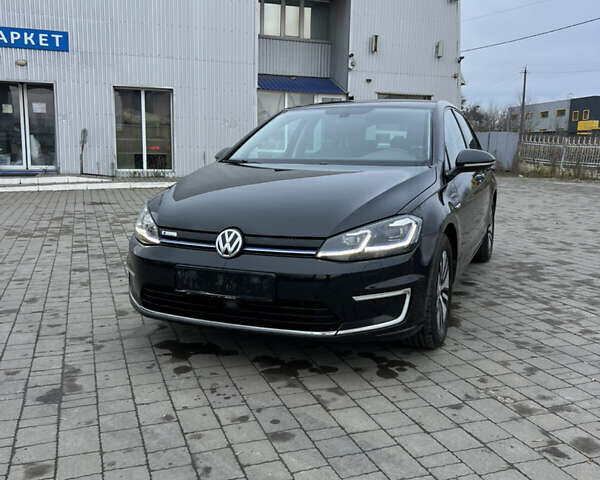 Чорний Фольксваген e-Golf, об'ємом двигуна 0 л та пробігом 121 тис. км за 13299 $, фото 1 на Automoto.ua
