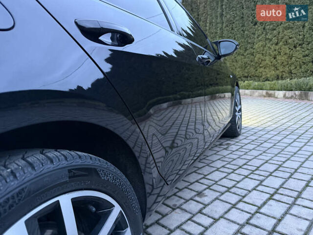 Черный Фольксваген e-Golf, объемом двигателя 0 л и пробегом 145 тыс. км за 14900 $, фото 103 на Automoto.ua