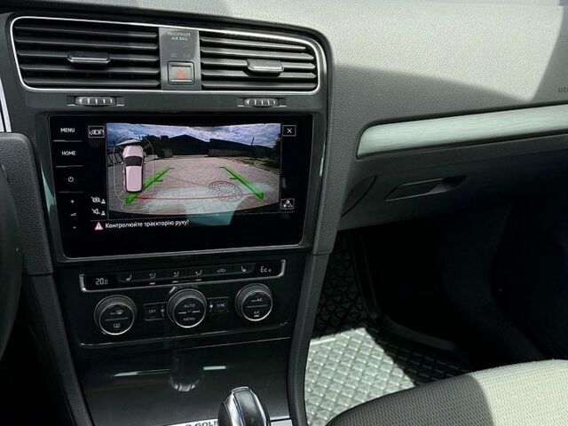 Черный Фольксваген e-Golf, объемом двигателя 0 л и пробегом 160 тыс. км за 12550 $, фото 33 на Automoto.ua