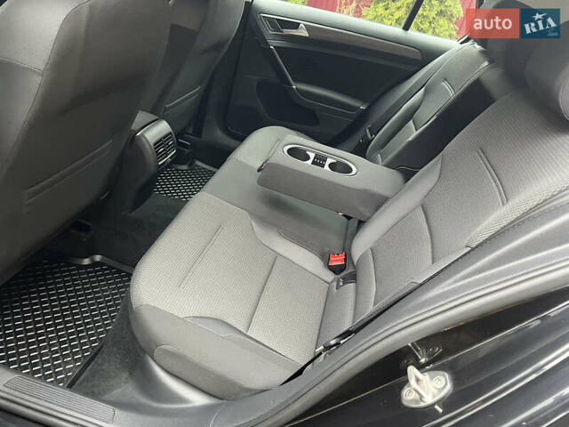 Чорний Фольксваген e-Golf, об'ємом двигуна 0 л та пробігом 109 тис. км за 12250 $, фото 29 на Automoto.ua