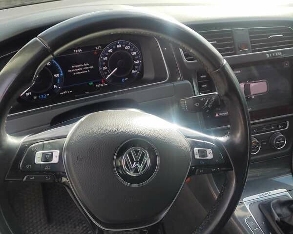 Черный Фольксваген e-Golf, объемом двигателя 0 л и пробегом 133 тыс. км за 14900 $, фото 39 на Automoto.ua