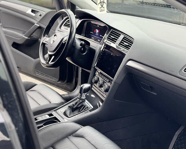 Чорний Фольксваген e-Golf, об'ємом двигуна 0 л та пробігом 155 тис. км за 12900 $, фото 21 на Automoto.ua