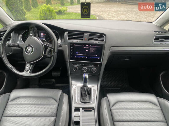 Черный Фольксваген e-Golf, объемом двигателя 0 л и пробегом 108 тыс. км за 13800 $, фото 8 на Automoto.ua