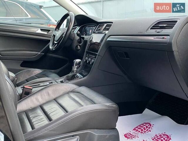 Черный Фольксваген e-Golf, объемом двигателя 0 л и пробегом 109 тыс. км за 14500 $, фото 15 на Automoto.ua