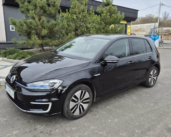 Чорний Фольксваген e-Golf, об'ємом двигуна 0 л та пробігом 121 тис. км за 13900 $, фото 9 на Automoto.ua