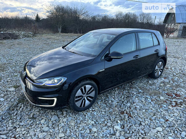 Черный Фольксваген e-Golf, объемом двигателя 0 л и пробегом 80 тыс. км за 15950 $, фото 4 на Automoto.ua