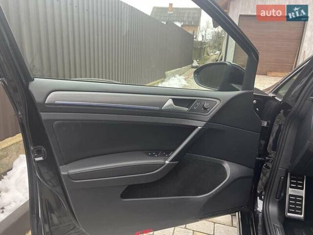 Чорний Фольксваген e-Golf, об'ємом двигуна 0 л та пробігом 96 тис. км за 13600 $, фото 15 на Automoto.ua