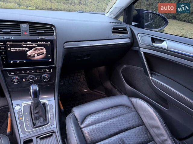 Черный Фольксваген e-Golf, объемом двигателя 0 л и пробегом 145 тыс. км за 14900 $, фото 81 на Automoto.ua