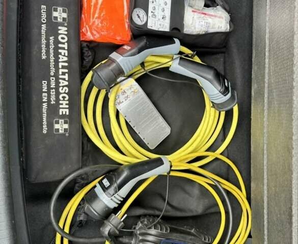 Черный Фольксваген e-Golf, объемом двигателя 0 л и пробегом 74 тыс. км за 14300 $, фото 22 на Automoto.ua