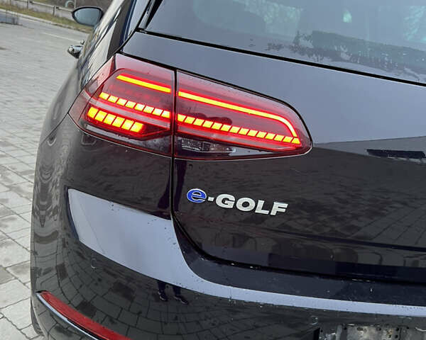 Чорний Фольксваген e-Golf, об'ємом двигуна 0 л та пробігом 121 тис. км за 13299 $, фото 10 на Automoto.ua