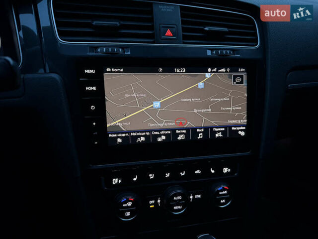 Черный Фольксваген e-Golf, объемом двигателя 0 л и пробегом 145 тыс. км за 14900 $, фото 102 на Automoto.ua