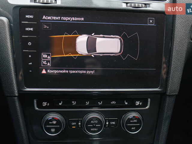 Чорний Фольксваген e-Golf, об'ємом двигуна 0 л та пробігом 110 тис. км за 12500 $, фото 27 на Automoto.ua