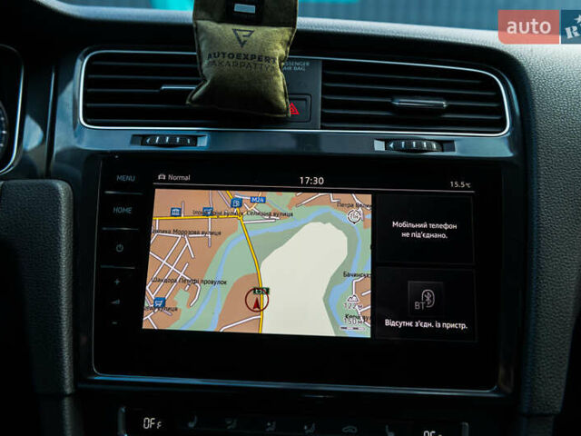 Черный Фольксваген e-Golf, объемом двигателя 0 л и пробегом 93 тыс. км за 15500 $, фото 33 на Automoto.ua