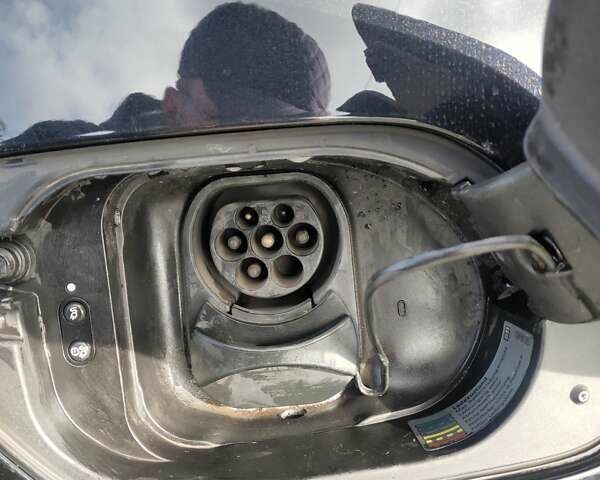 Черный Фольксваген e-Golf, объемом двигателя 0 л и пробегом 133 тыс. км за 14900 $, фото 72 на Automoto.ua