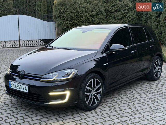 Черный Фольксваген e-Golf, объемом двигателя 0 л и пробегом 145 тыс. км за 14900 $, фото 7 на Automoto.ua