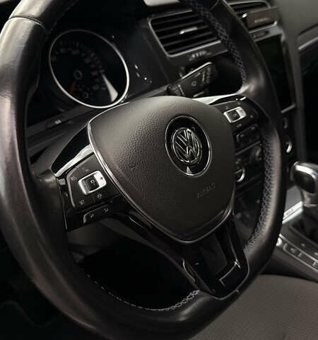 Чорний Фольксваген e-Golf, об'ємом двигуна 0 л та пробігом 105 тис. км за 12999 $, фото 25 на Automoto.ua