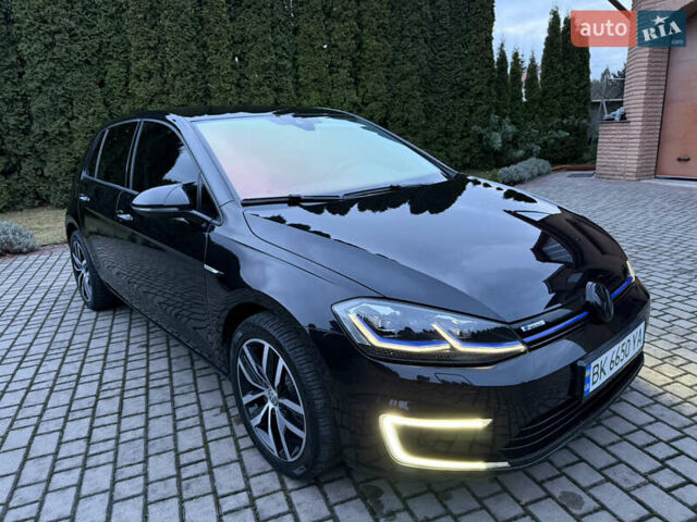 Черный Фольксваген e-Golf, объемом двигателя 0 л и пробегом 145 тыс. км за 14900 $, фото 50 на Automoto.ua