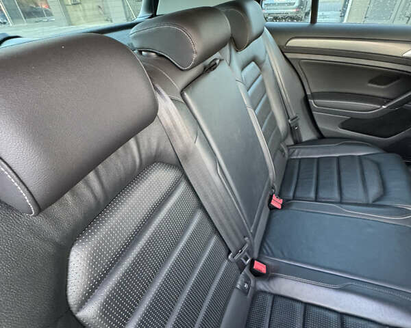 Черный Фольксваген e-Golf, объемом двигателя 0 л и пробегом 170 тыс. км за 14500 $, фото 17 на Automoto.ua