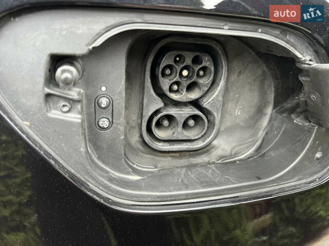 Чорний Фольксваген e-Golf, об'ємом двигуна 0 л та пробігом 109 тис. км за 12250 $, фото 25 на Automoto.ua