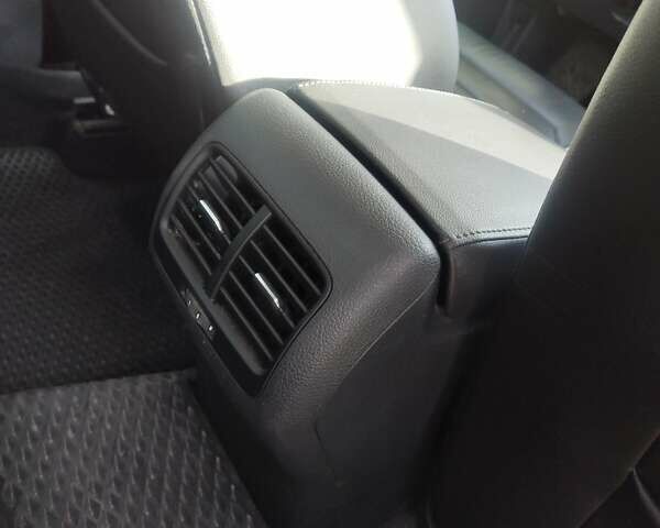 Черный Фольксваген e-Golf, объемом двигателя 0 л и пробегом 133 тыс. км за 14900 $, фото 17 на Automoto.ua