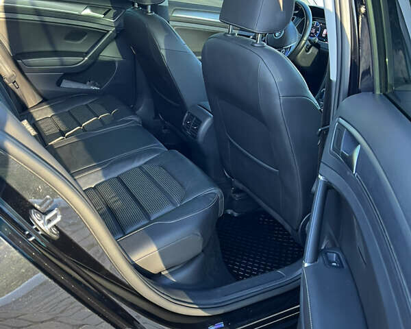 Черный Фольксваген e-Golf, объемом двигателя 0 л и пробегом 103 тыс. км за 14300 $, фото 11 на Automoto.ua